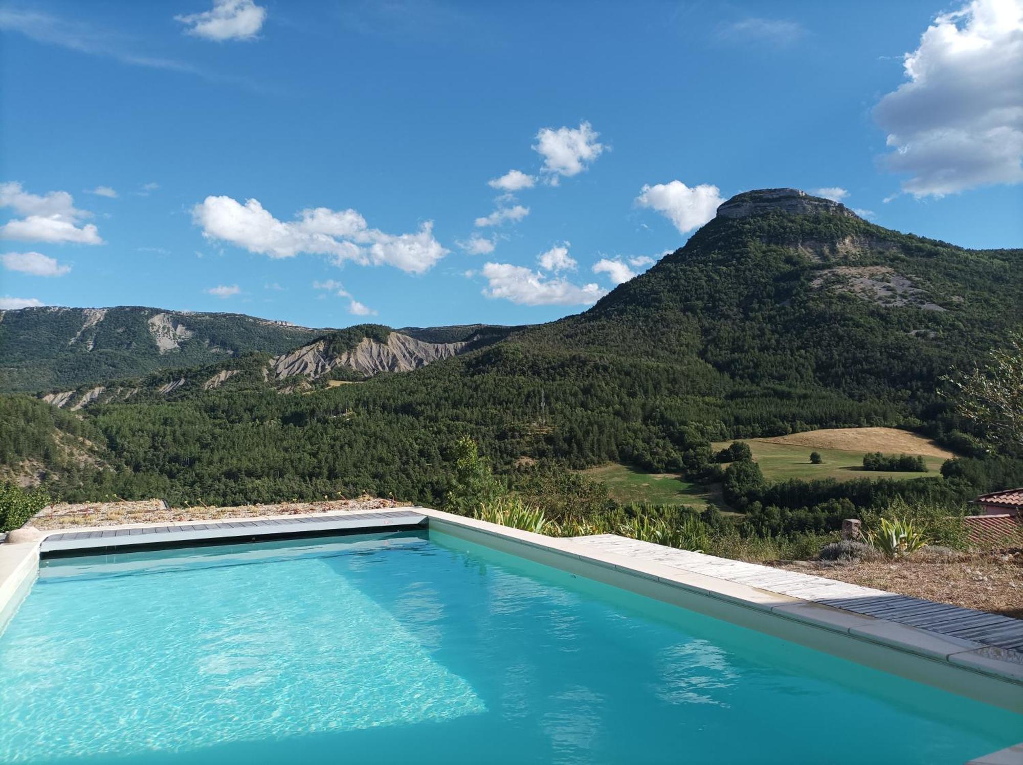 Un Petit Coin De Paradis Orpierre Buitenkant foto